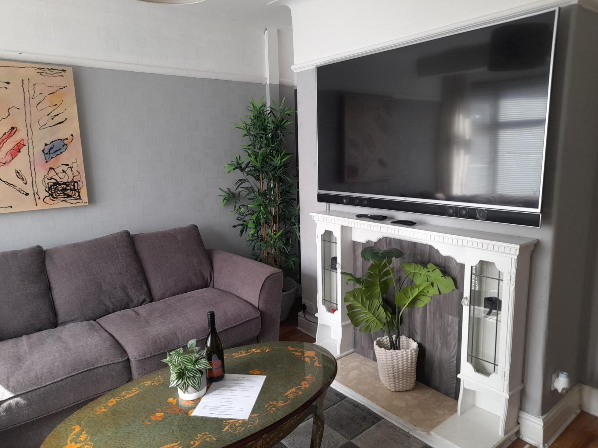 Vila Bright 4-Bed House 15 Min To Manchester Centre Exteriér fotografie