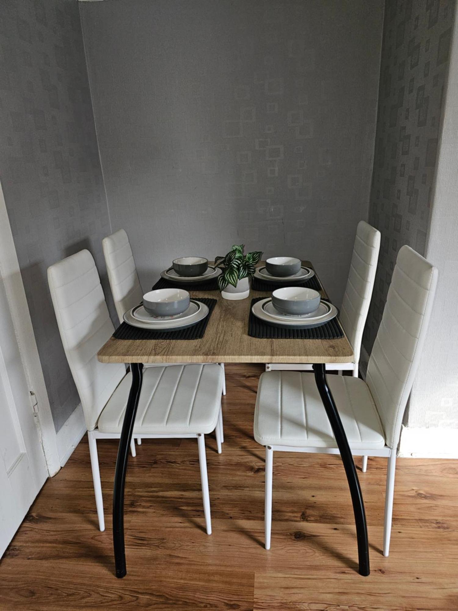Vila Bright 4-Bed House 15 Min To Manchester Centre Exteriér fotografie